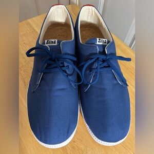 Alife Chuck Low Canvas men’s shoe size 11 US